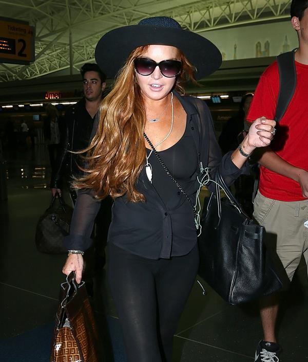 Lindsay Lohan - Arriving in NYC - August 23, 2012