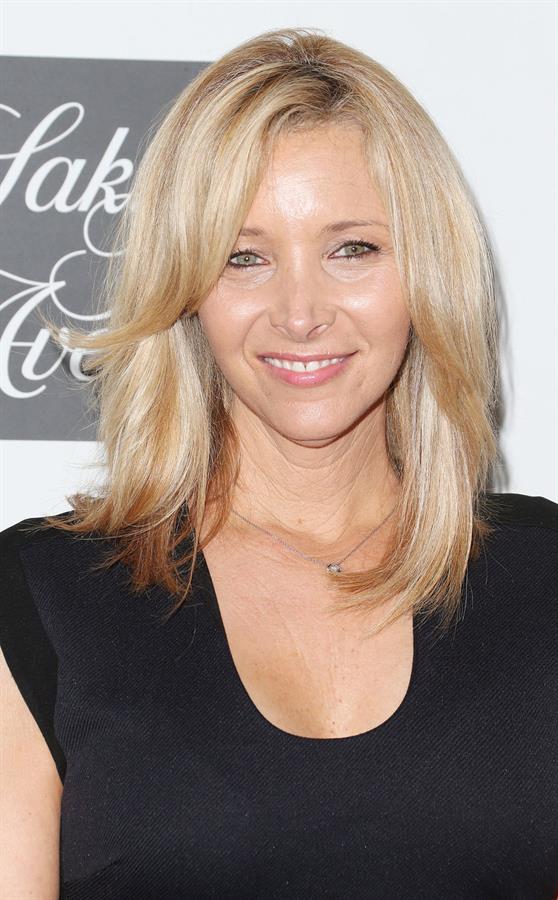 Lisa Kudrow Attends An Unforgettable Evening at Regent Beverly Wilshire Hotel (02.05.2013) 