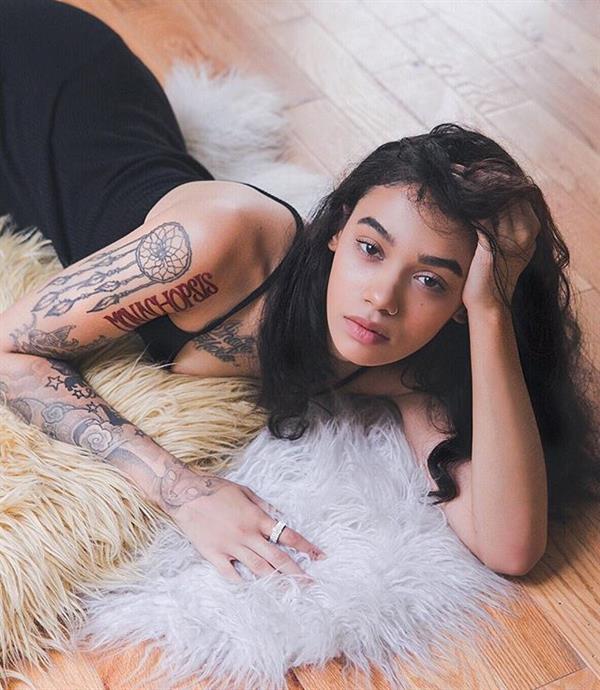 Indya marie feet - 🧡 Picture of Indya Marie.