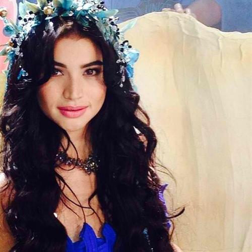 Anne Curtis