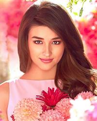 Liza Soberano