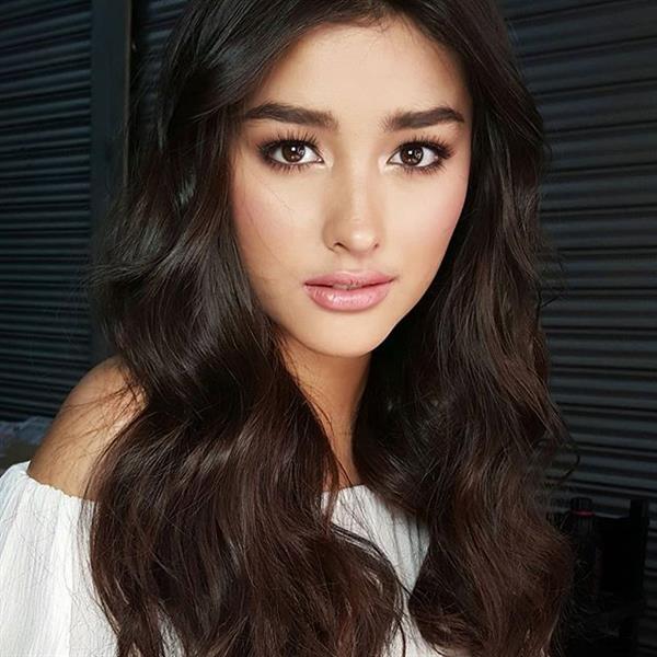 Liza Soberano