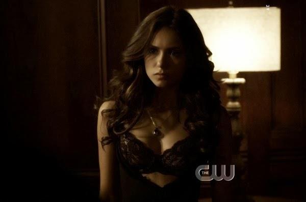 Nina Dobrev in lingerie