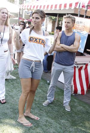 Maria Menounos - At The Grove for Extra Palooza in Los Angeles Sept 10, 2012