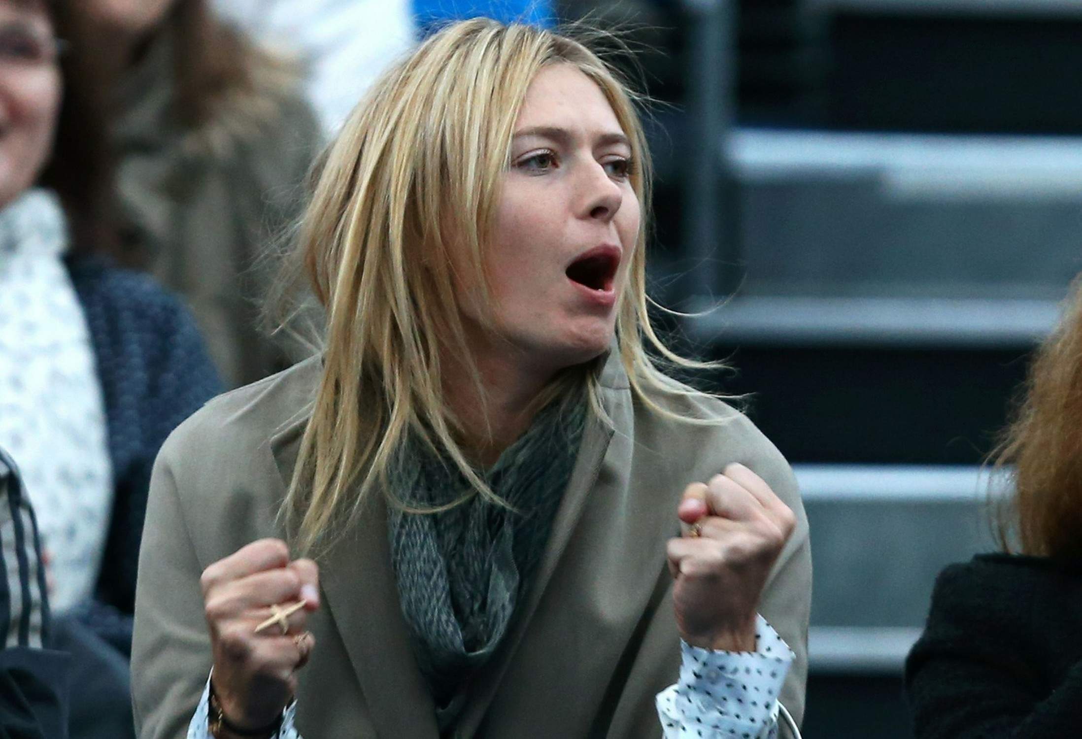 Maria Sharapova Watches her boyfriend on day one of the AEGON Championships at Queens Club in London - June 10, 2013 