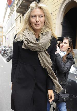 Maria Sharapova Giorgio and Roberta Armani meet tennis star Maria Sharapova at Armani's palace. November 30, 2012 