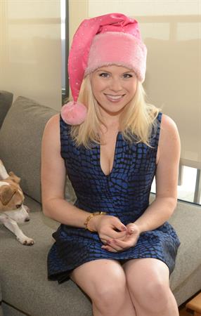 Megan Hilty Ready For Christmas Photoshoot in New York December 21, 2012