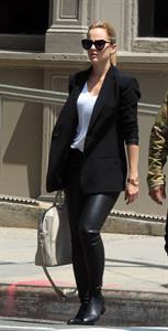 Mena Suvari - Spotted in tight leather pants in New York City on May 16, 2013