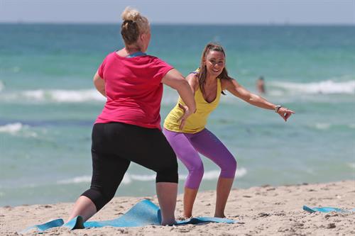 Michelle Heaton Pictures Michelle Heaton Filming a fitness show on Miami Beach, Florida (May 21, 2013)