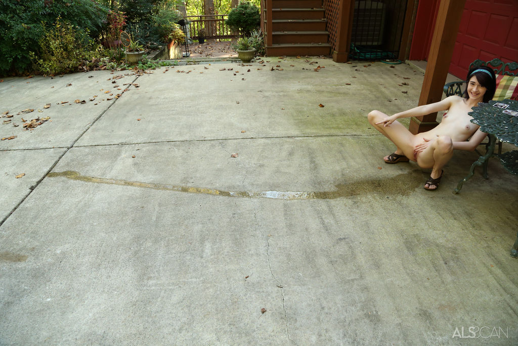 Ivy Aura in  Four Bagger  for ALS Scan