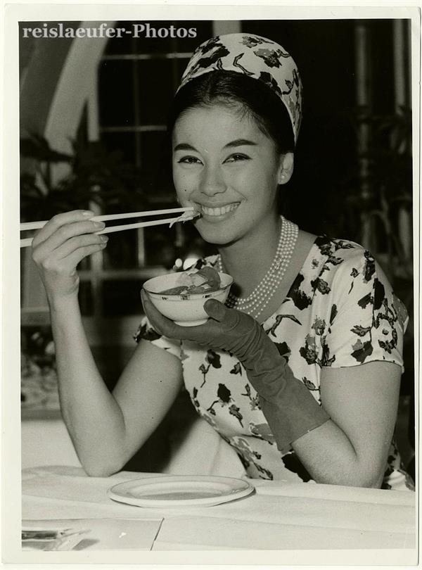 France Nuyen