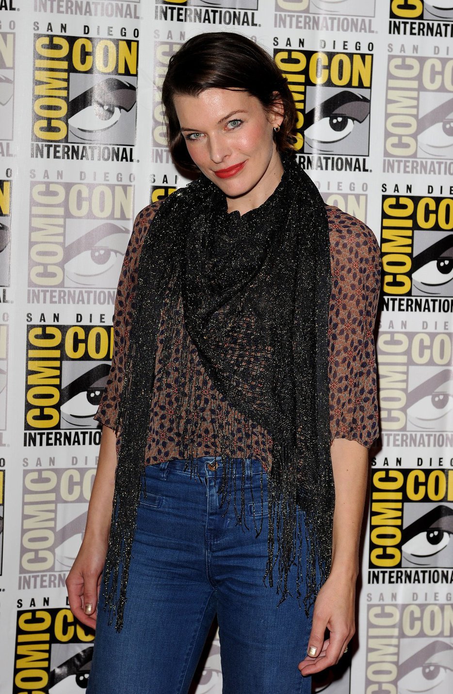 Milla Jovovich -  Resident Evil: Retribution  Press Room at Comic-Con 2012 in San Diego (July 13, 2012)