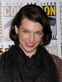Milla Jovovich -  Resident Evil: Retribution  Press Room at Comic-Con 2012 in San Diego (July 13, 2012)