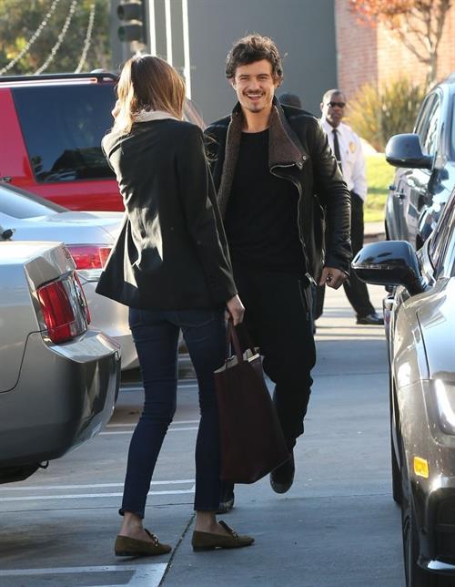 Miranda kerr outside a spa in LA on January 4th 2013  