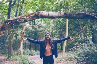 Nathalie Edenburg - breasts