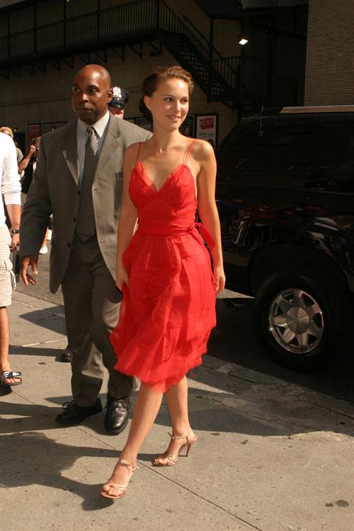 Natalie Portman Pictures Natalie Portman – Late Show arrival in NY 7/29/04