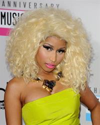 Nicki Minaj American Music Awards (November 18, 2012) 