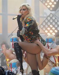 Kesha Performs on the Today Show in New York City (November 20, 2012) 