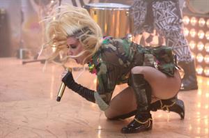 Kesha Performs on the Today Show in New York City (November 20, 2012) 