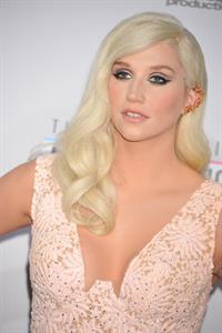 Kesha at the American Music Awards (November 18, 2012) 