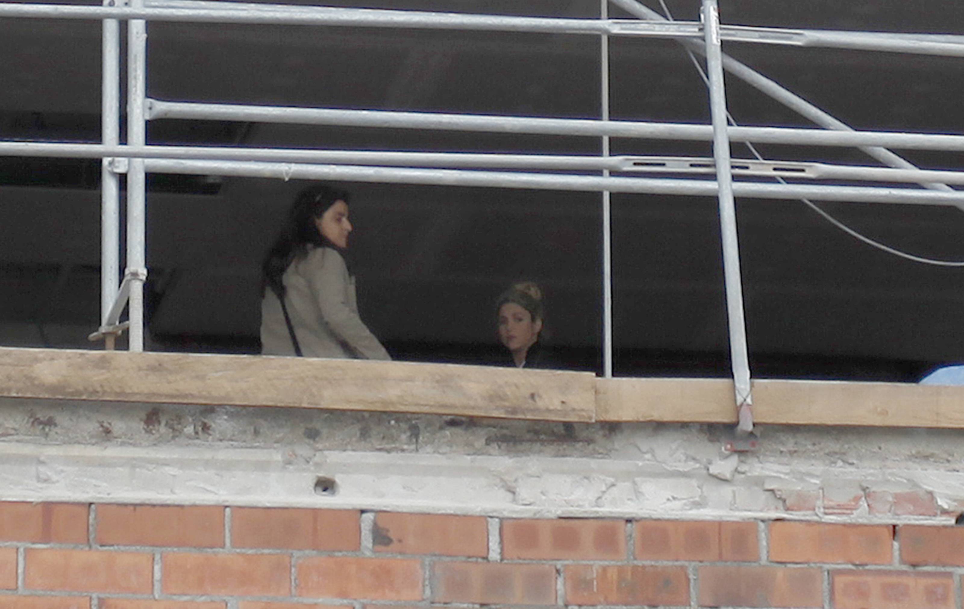 Shakira Leaving a their future home with fiance Gerard Pique in Barcelona, Spain (November 14, 2012) 