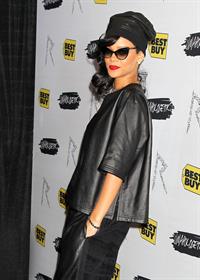 Rihanna  Unapologetic  Album Release Party (November 20, 2012) 