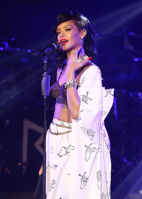 Rihanna Performing during 777 Tour in London, England (November 19, 2012) 