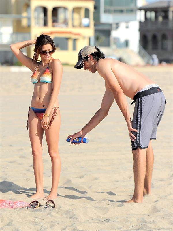 Noureen DeWulf bikini candids at Redondo Beach 10/8/12 