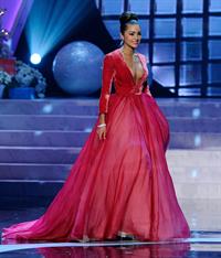 Miss USA 2012 Olivia Culpo is Miss Universe Pageant in Las Vegas (Dec 19, 2012) 