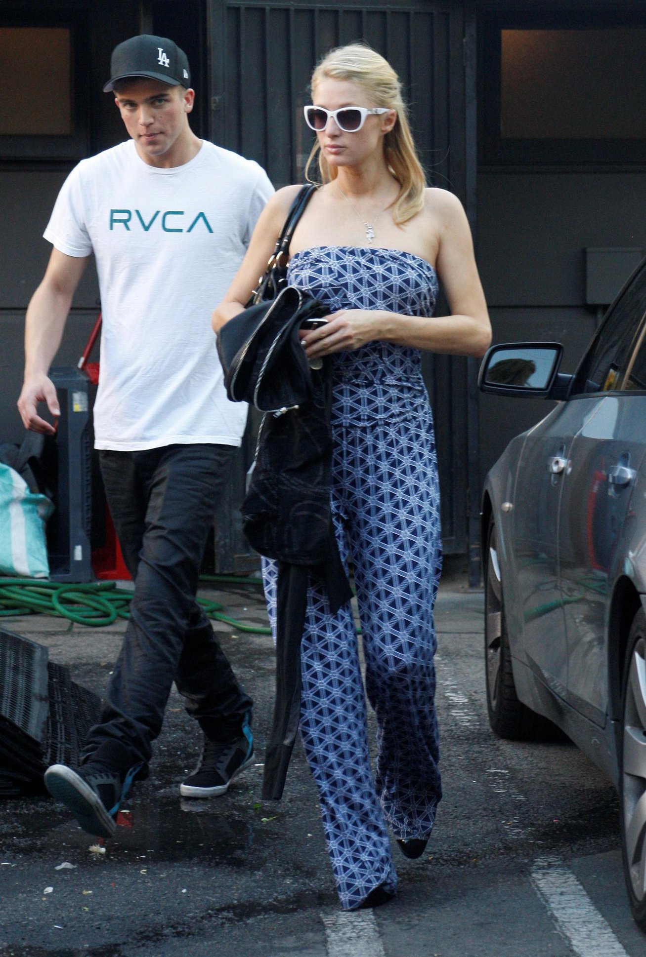 Paris Hilton out And About in Beverly Hills 01.03.13 