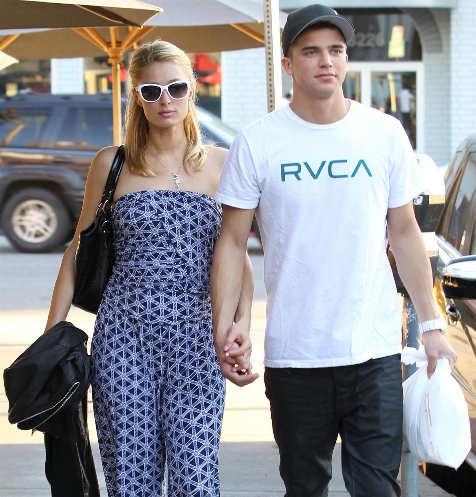 Paris Hilton out And About in Beverly Hills 01.03.13 