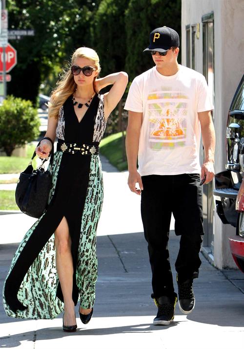 Paris Hilton Pictures Paris Hilton stops by Anastasia Spa in Beverly Hills, California April 10, 2013