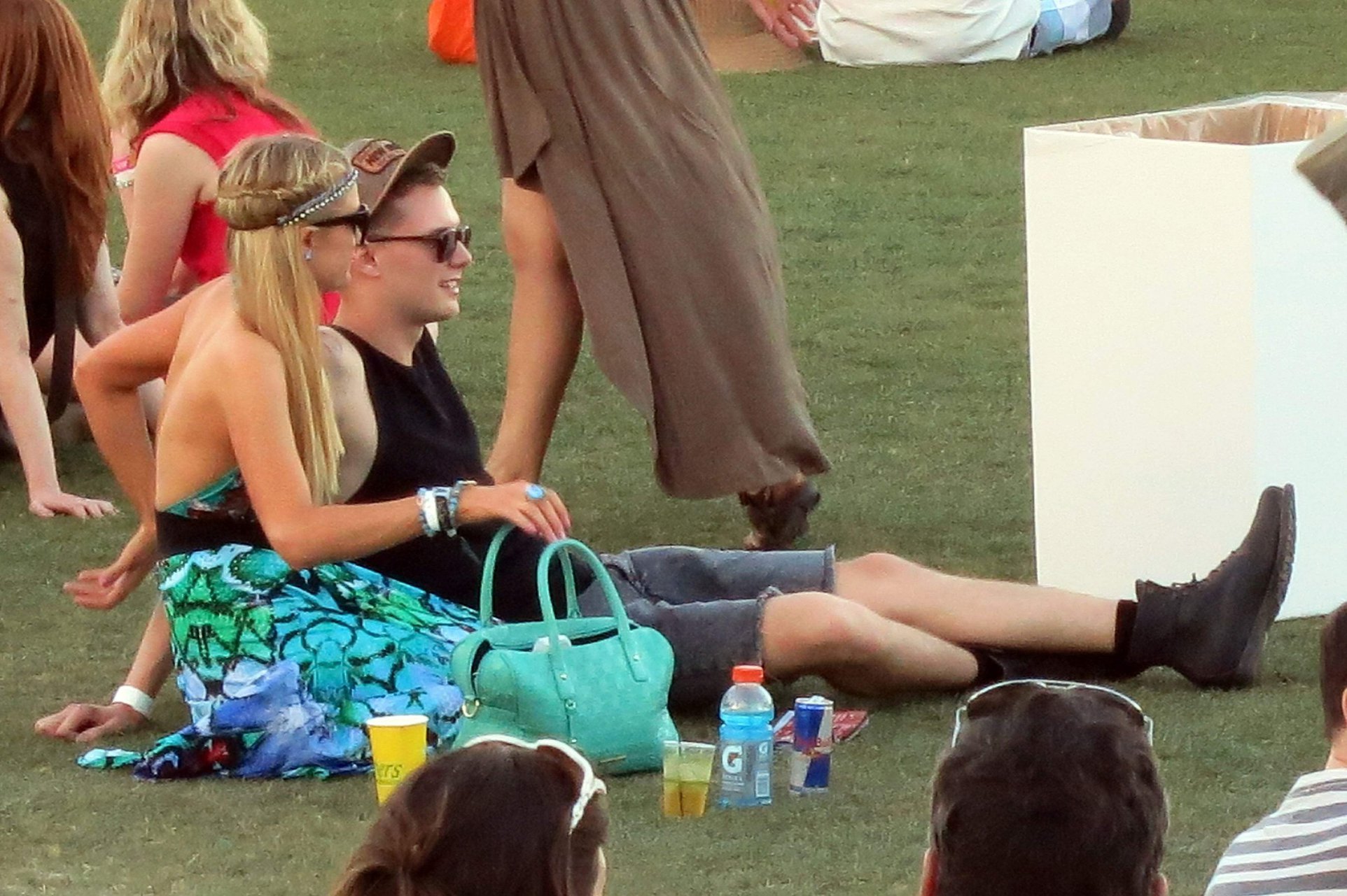 Paris Hilton Coachella Valley Music and Arts Festival - Week 2 Day 1 April 2013 