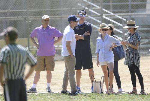 Reese Witherspoon Plays football with husband in Los Angeles (May 11, 2013) 