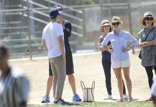 Reese Witherspoon Plays football with husband in Los Angeles (May 11, 2013) 