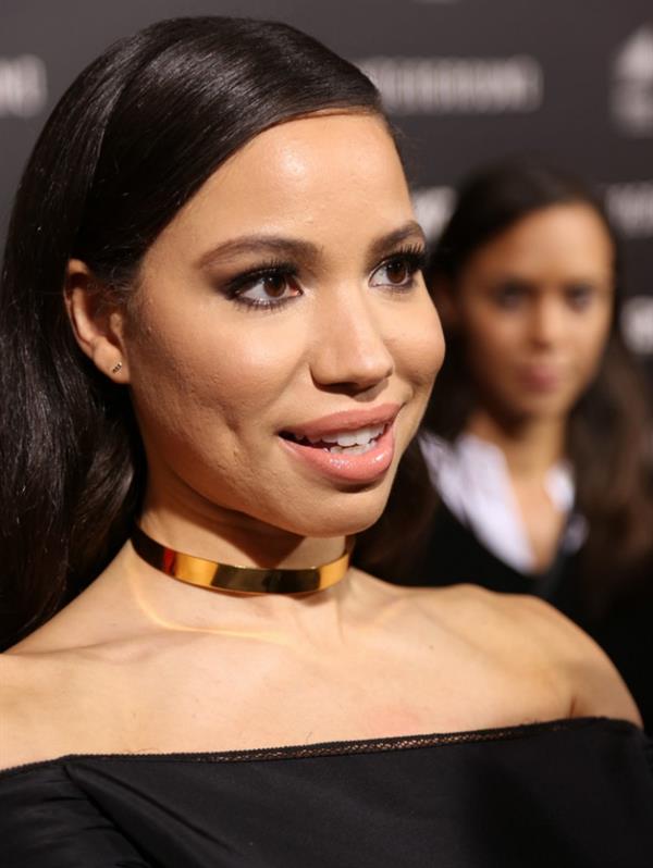 Jurnee Smollett-Bell