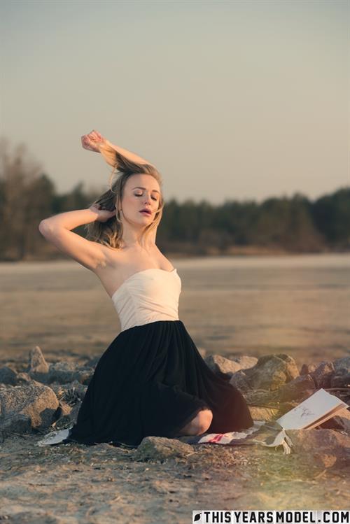 Aislin Pictures Aislin The Art Student for This Years Model