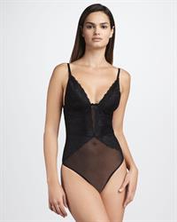 Lisalla Montenegro in lingerie