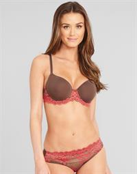 Talita Correa in lingerie