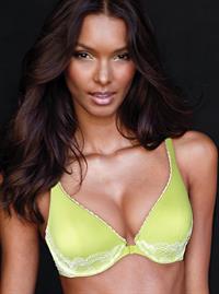 Lais Ribeiro in lingerie