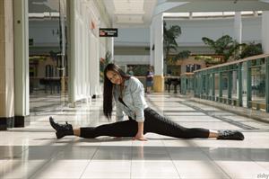 Karissa Kane Pictures Karissa Kane in Malls R Dead