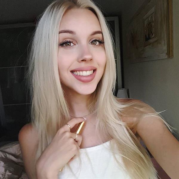 Maria Domark taking a selfie