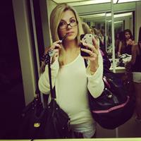 Lauren Mariee taking a selfie