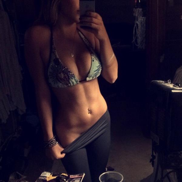 Lauren Mariee in a bikini taking a selfie
