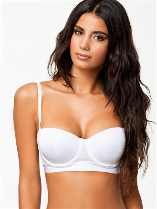 Johanna Lundback in lingerie