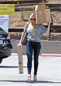 Sophie Monk - UPS Store in West Hollywood - August 28, 2012