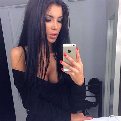 Svetlana Bilyalova taking a selfie