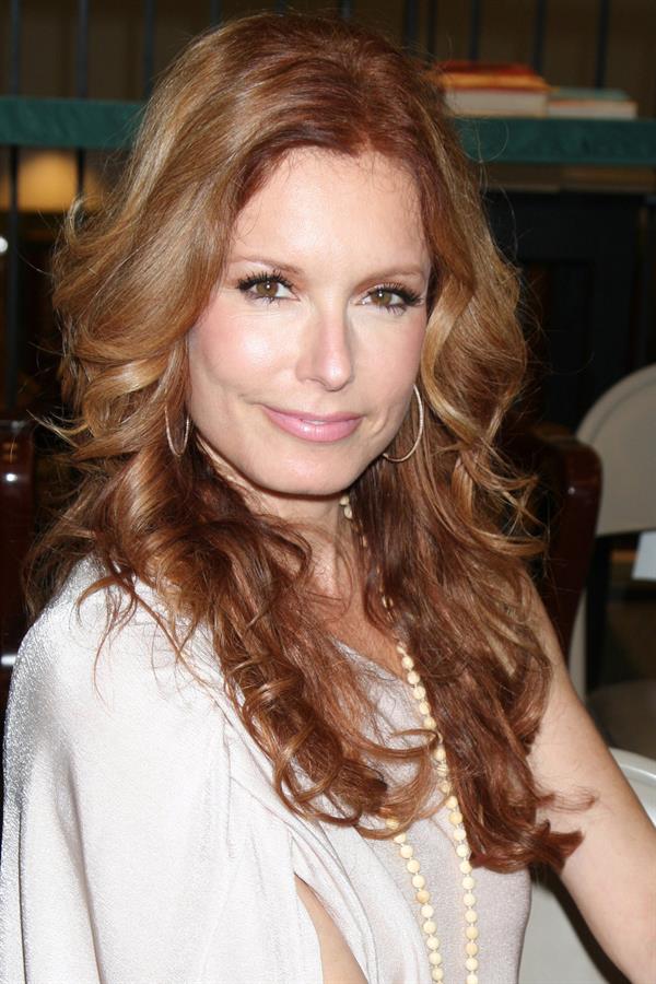 Tracey Bregman - Attends the book signing for William Bell Biography at Barnes & Noble (Aug 18, 2012)