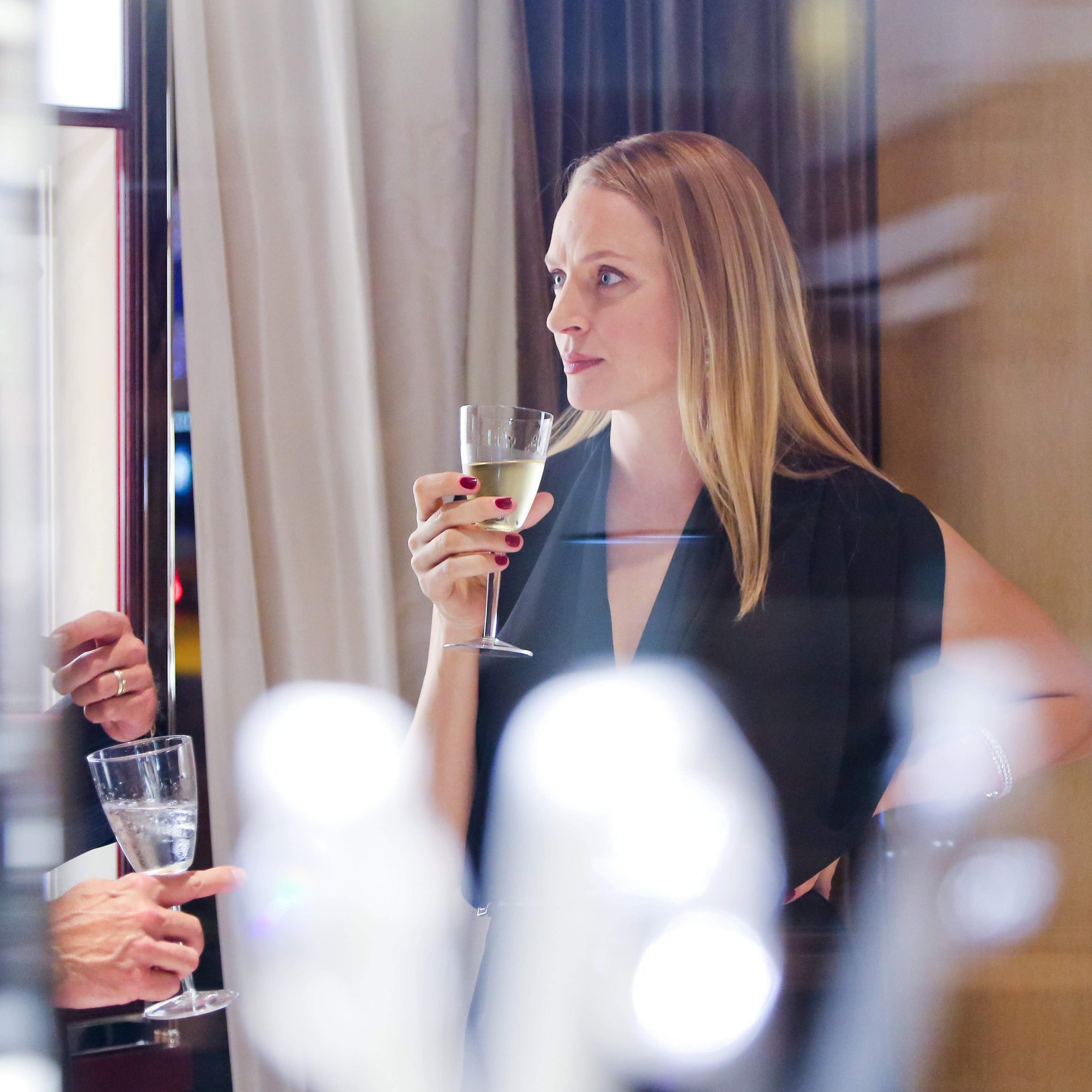 Uma Thurman Pictures Uma Thurman hosts cocktail and Dinner to celebreate an exclusive viewing of Marilyn Forever held at Chopard Boutique