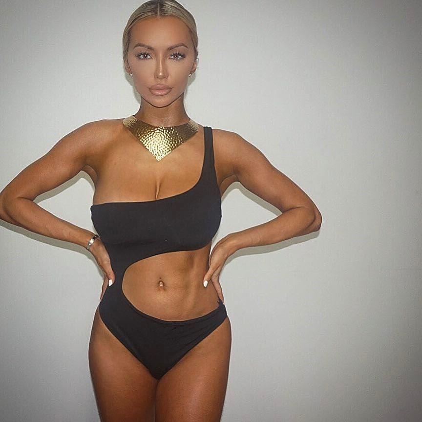 Lindsey Pelas in a bikini